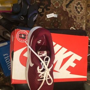 Nike Tanjun sneakers